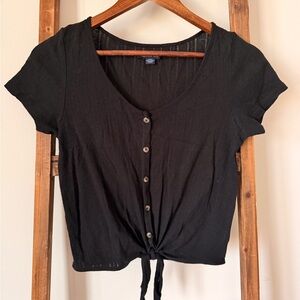 American Eagle Outfitters Black Tie-Front Crop Top